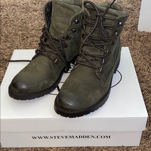 Steve Madden boots